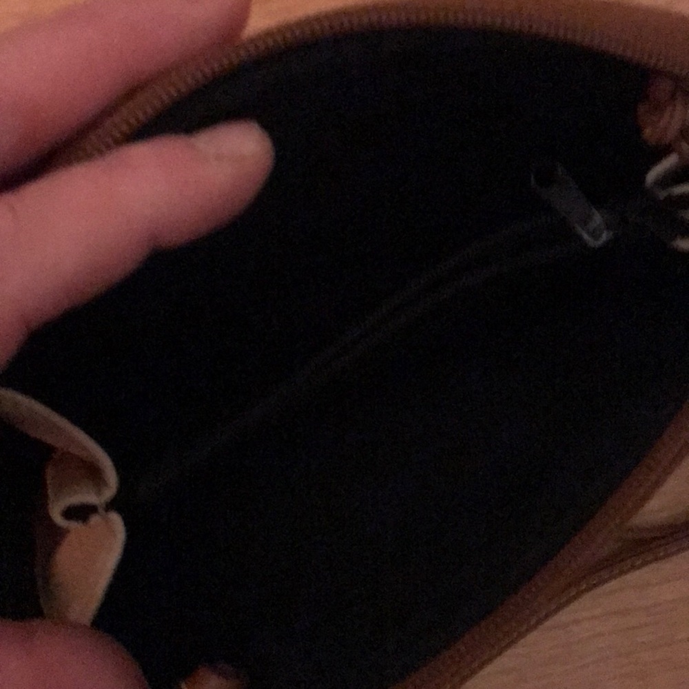Middle zipper - Picture 3 of 3